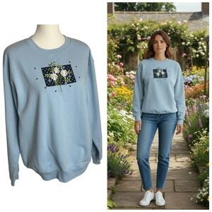 Vintage Blue Floral Embroidered Crewneck Women’s Sz L EUC Grannycore Cottagecore